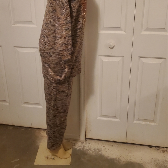 Hi Tech by Dina - Picture 3 of 10